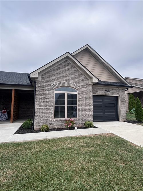 576 Cumberland Pointe Ln, Bowling Green, KY, 42103-7096 | Card Image