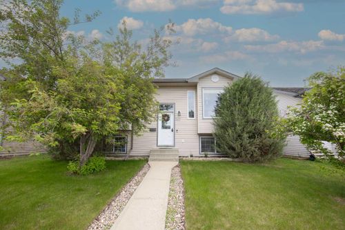 327 Duston Street, Red Deer, AB, T4R3J9 | Card Image