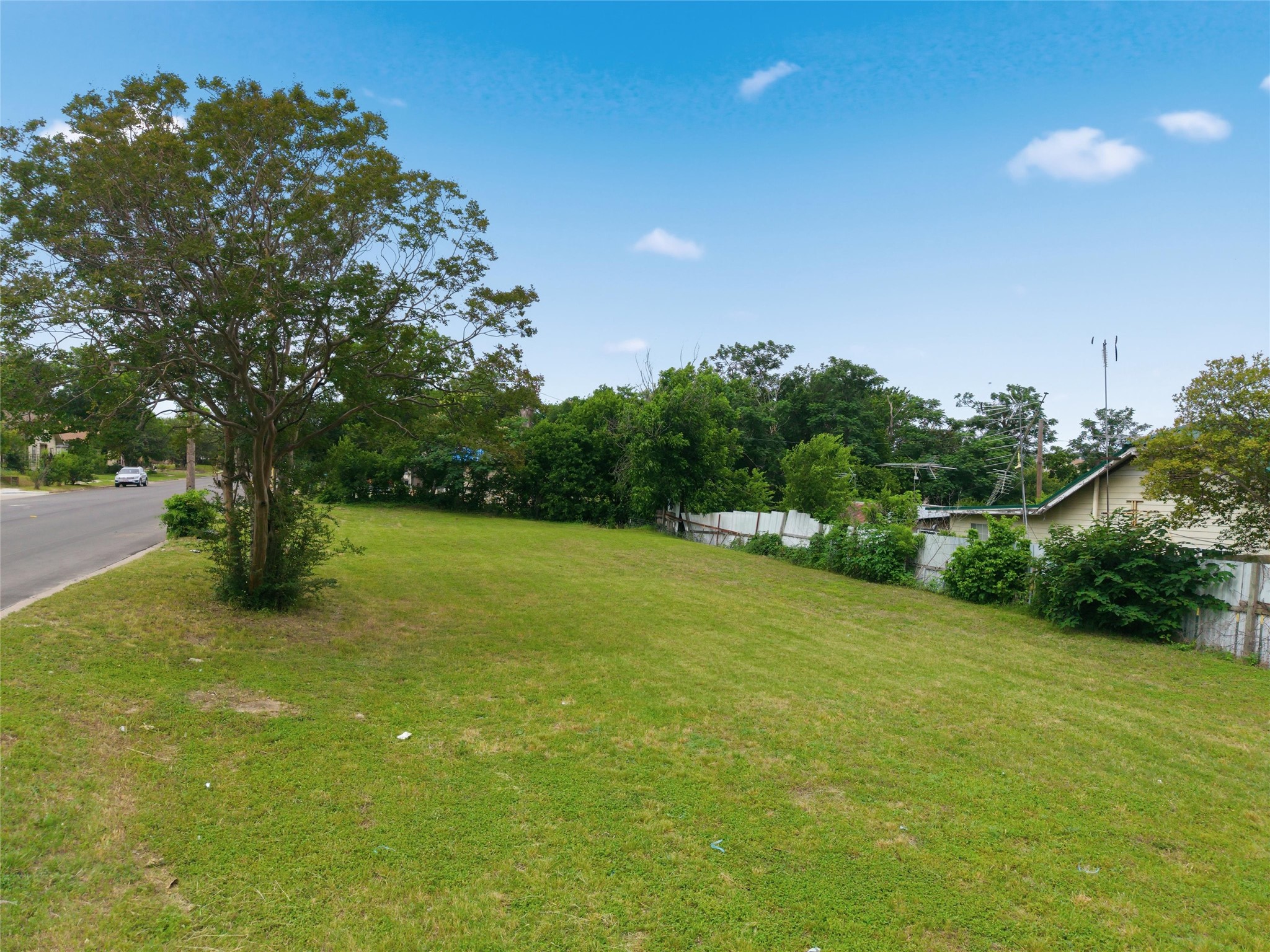 Land in Waco 3