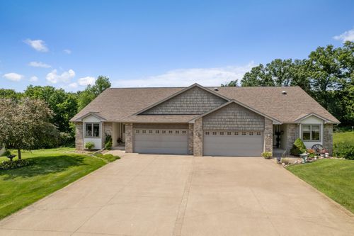 5444 Timber Creek Trl, La Crosse, WI, 54601-3079 | Card Image