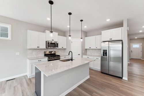 10624 29th St Ne, Saint Michael, MN, 55376-6101 | Card Image