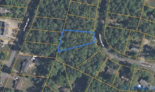 509 Freedom Dr, Ruther Glen, VA, 22546-5235 | Card Image