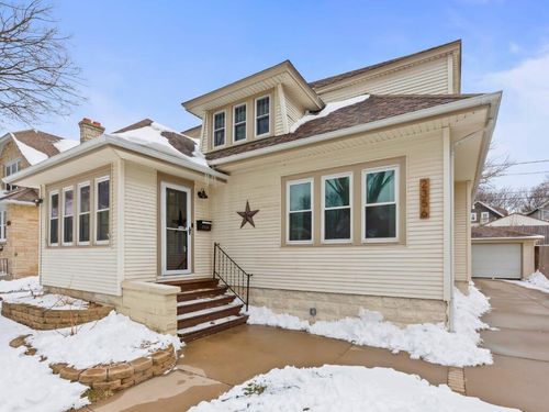 2356 N 66th Street, Wauwatosa, WI, 53213 | Card Image