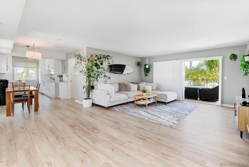 unit-3d-1830 Thomas Ave, San Diego, CA, 92109-4523 | Card Image
