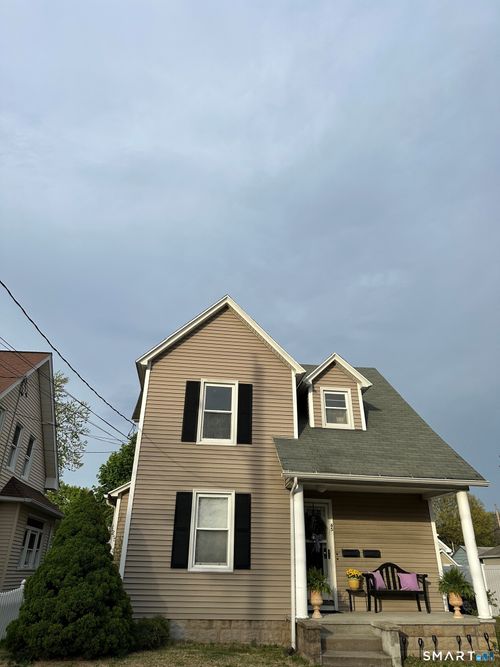 2-65 Avon St, Milford, CT, 06461-4003 | Card Image