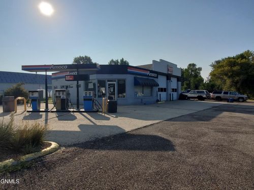 240 Main St, Hazelton, ND, 58544-4418 | Card Image