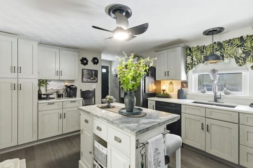 10 Frances St, Franklin, NH, 03235-2120 | Card Image