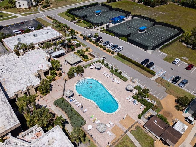 Community Pool and Tennis Courts | Image 33