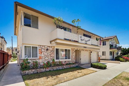 2060 E 3rd St, Long Beach, CA, 90814-2113 | Card Image