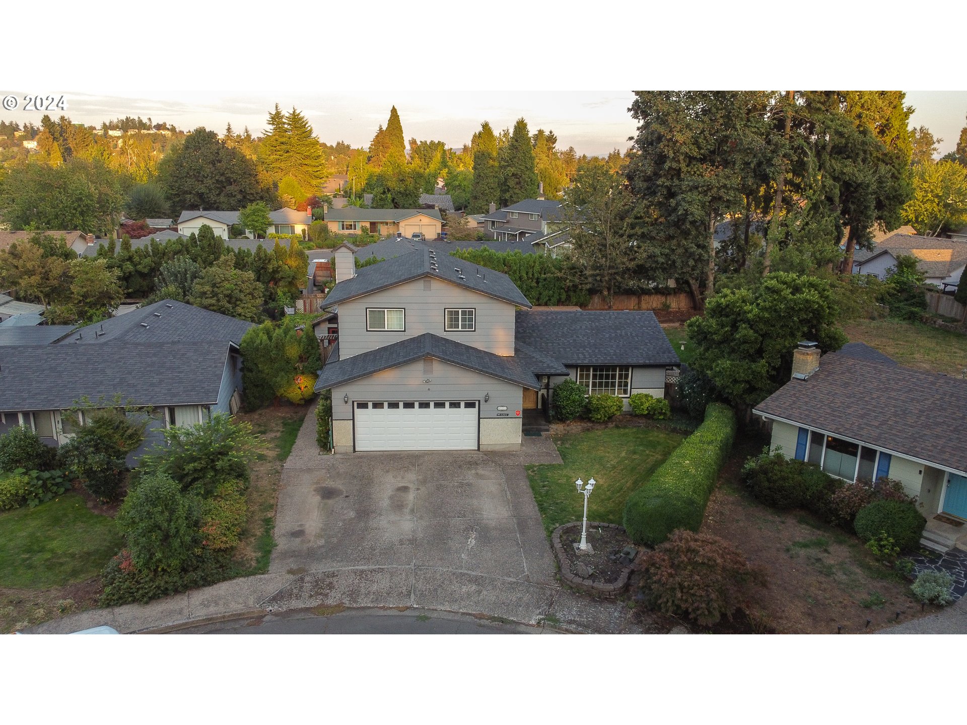 Rayner Ave, Springfield, OR 97477