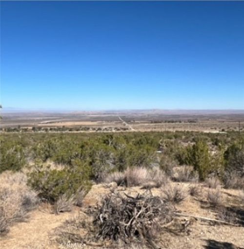 0 Y8/Vic Vac Avenue, Llano, CA, 93544 | Card Image