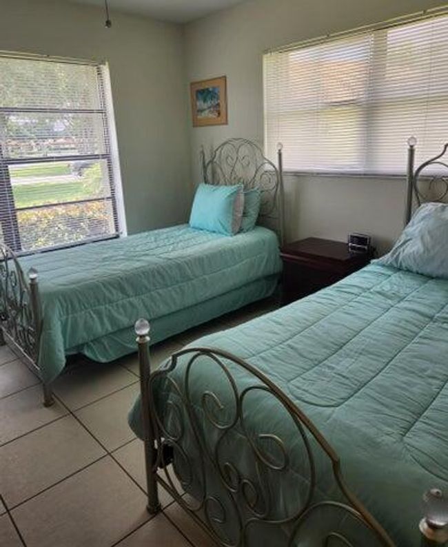 4685 Laurel Tree Rd, Condo with 2 bedrooms, 2 bathrooms and null parking in Boynton Beach FL | Image 11