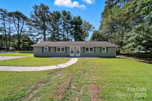 153-151-153 Cedar Ave, Hudson, NC, 28638-2207 | Card Image