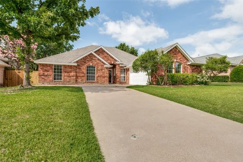 2110 Chrisman Trl, Mansfield, TX, 76063-5134 | Card Image