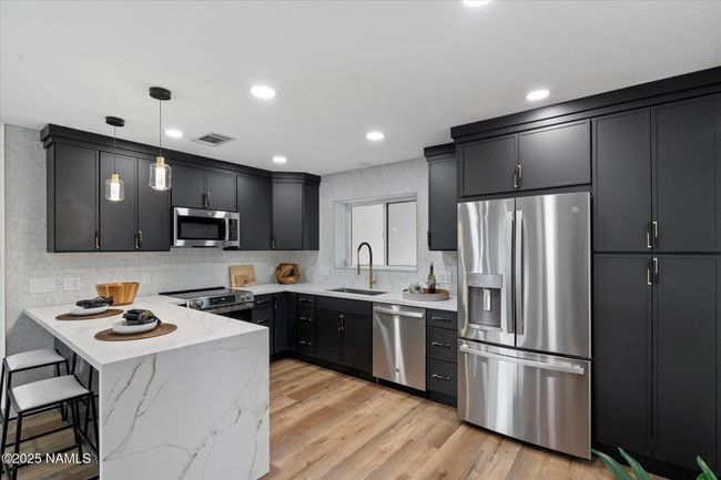 Waterfall counter makes a nice statement | Image 11