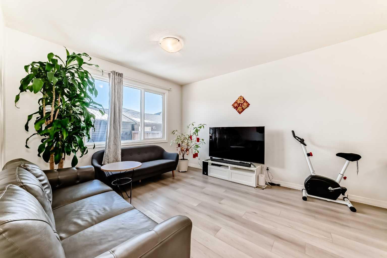 Residential in Calgary 4