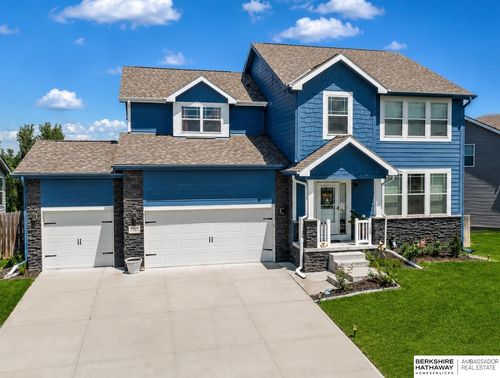 7707 N 173rd St, Bennington, NE, 68007-5827 | Card Image