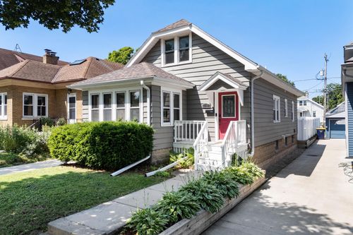 2189 S 91st St, WEST ALLIS, WI, 53227-1550 | Card Image