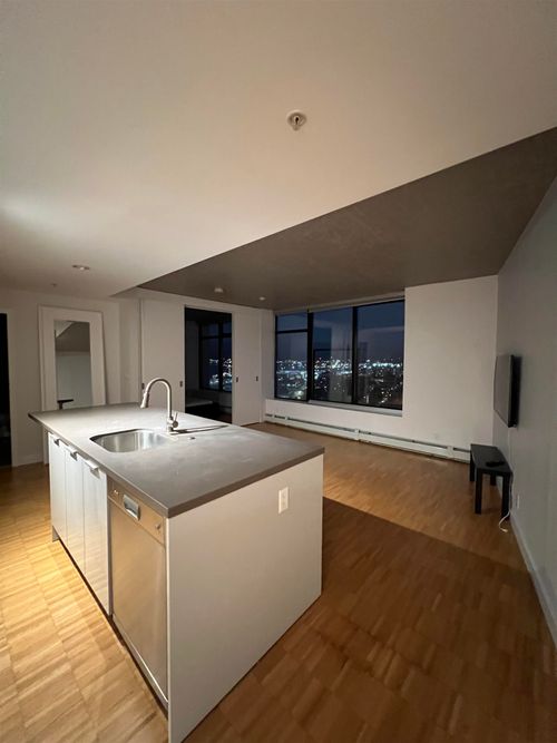 25xx-108 W Cordova St, Vancouver, BC, V6B0G5 | Card Image