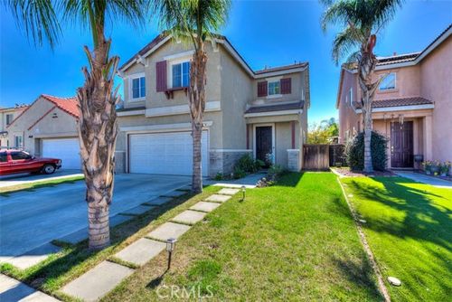 563 Shark St, Perris, CA, 92571 | Card Image