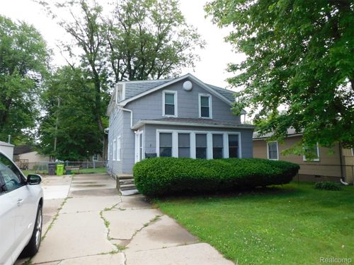 165 Avery St, Clinton Township, MI, 48036-3258 | Card Image