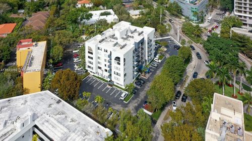 ph-604-2715 Tigertail Ave, Coconut Grove, FL, 33133-5331 | Card Image