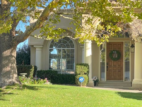 11035 Bridgepointe Ct Ne, Albuquerque, NM, 87111-7413 | Card Image