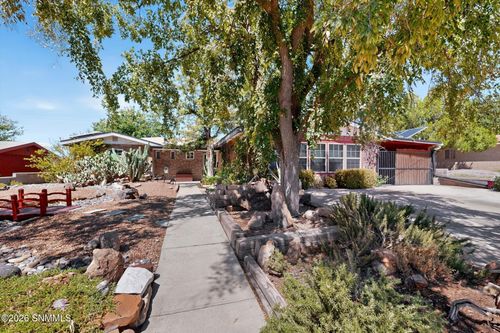 1915 Myrtle Ave, Las Cruces, NM, 88001-5285 | Card Image