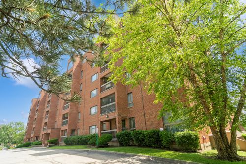 unit-406-701 Forum Sq, Glenview, IL, 60025-3866 | Card Image