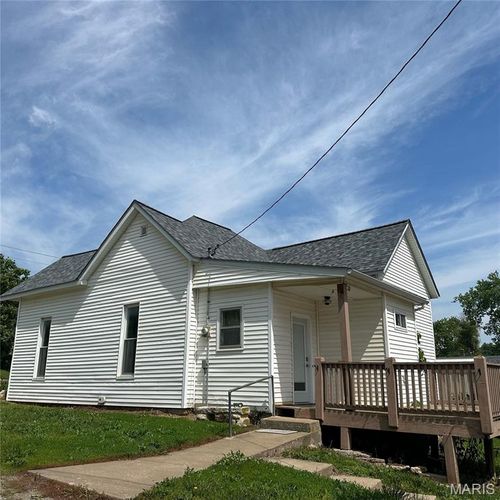 121 S Low St, Frankford, MO, 63441-1110 | Card Image