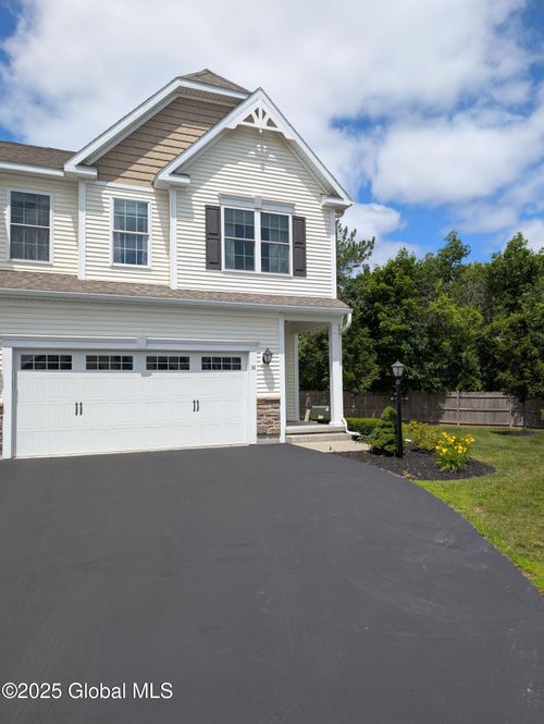 38 Andriana Ln, Albany, NY, 12204-1773 | Card Image