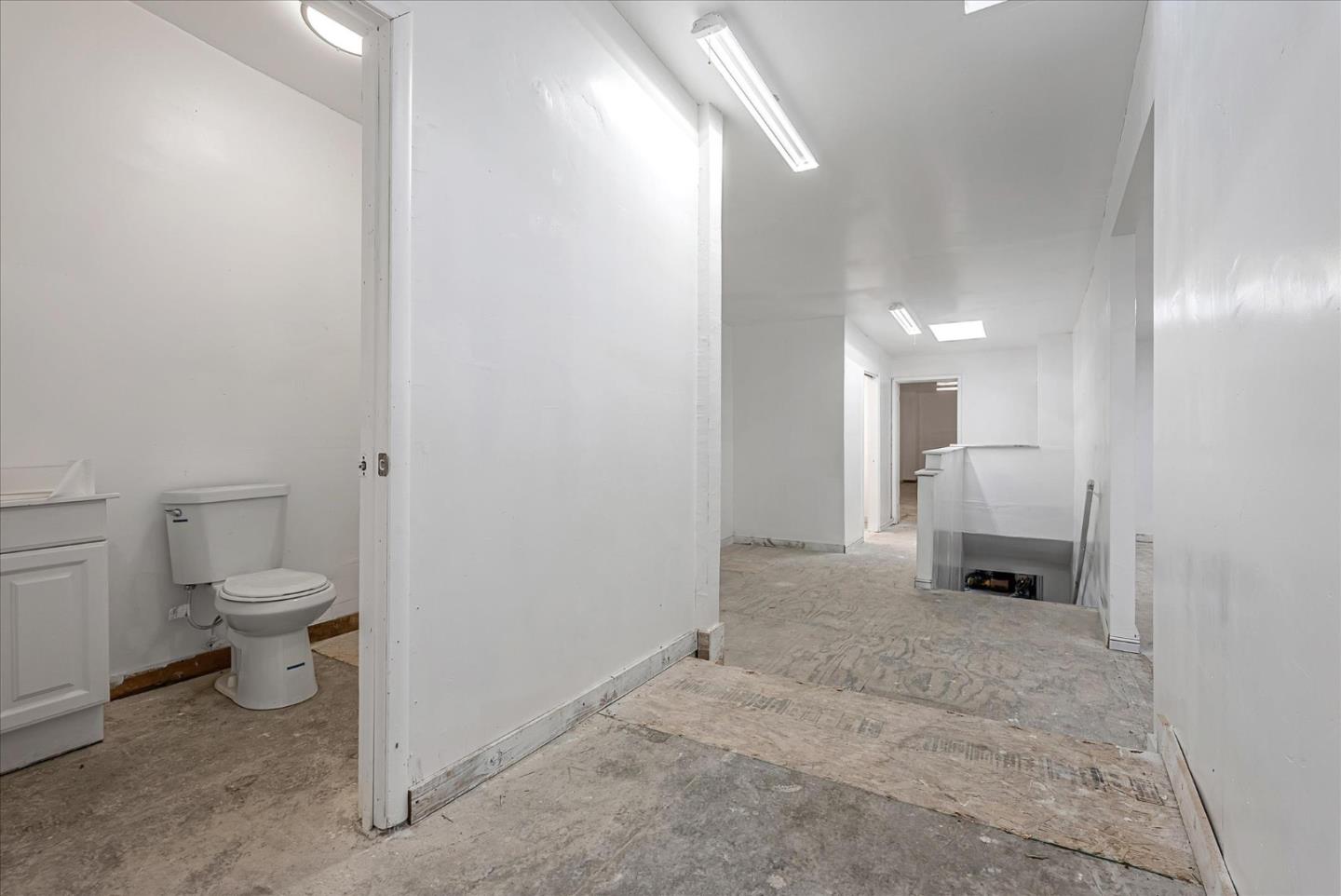 Commercial Lease in Emeryville 2