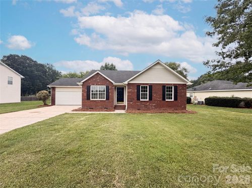 4901 Jacquelyne Dr, Indian Trail, NC, 28079-9404 | Card Image