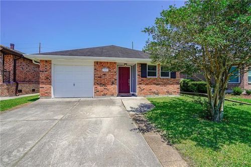 3337 Whisper Ln, Gretna, LA, 70056-7788 | Card Image