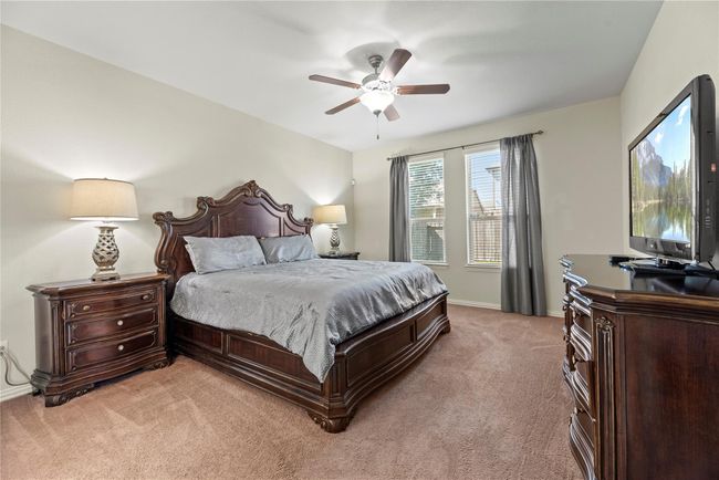 Every evening will be more relaxing with a grand primary suite! | Image 11