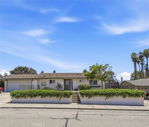 1142 Via Alta, Santa Maria, CA, 93455-5665 | Card Image