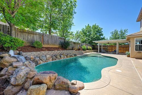 2599 Vaquero Vista Dr, Auburn, CA, 95603-9088 | Card Image