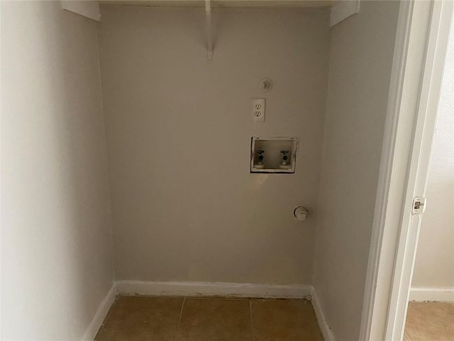 2425 Limestone Dr, Home with 2 bedrooms, 1 bathrooms and 2 parking in Arlington TX | Image 13
