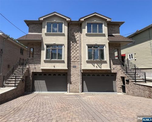 445 7th St, Palisades Park, NJ, 07650-3143 | Card Image
