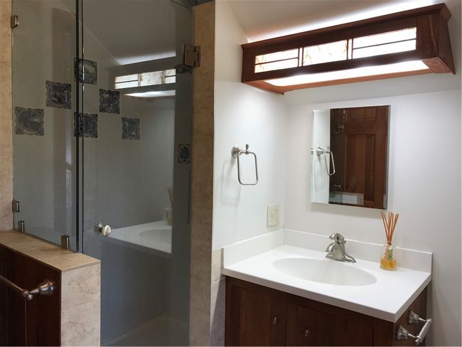 Loft restroom | Image 10