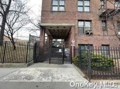 apt-5g-141-05 Northern Blvd, Flushing, NY, 11354-4255 | Card Image