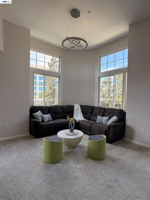 4108-1550 Technology Dr, San Jose, CA, 95110-3823 | Card Image