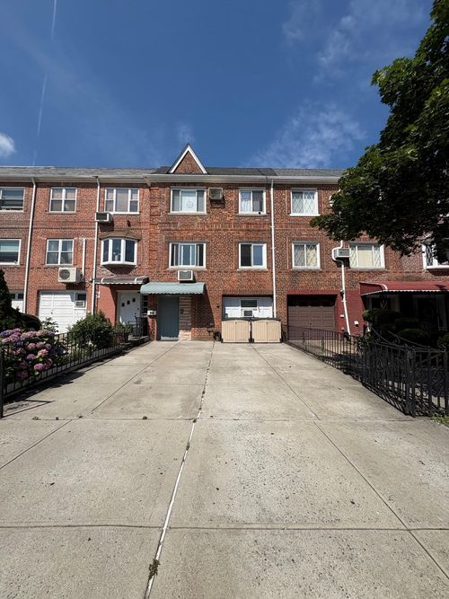 2120 80th #1 Street, New York, NY, 11370 | Card Image