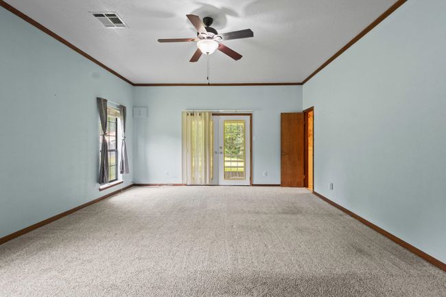 10425 Bussey Rd, House other with 4 bedrooms, 2 bathrooms and null parking in Silsbee TX | Image 20