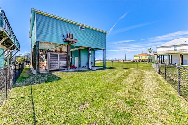 978 Seadrift Dr, House other with 3 bedrooms, 2 bathrooms and null parking in Crystal Beach TX | Image 48