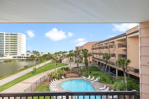 254-9520 Seawall Blvd, Galveston, TX, 77554-5104 | Card Image