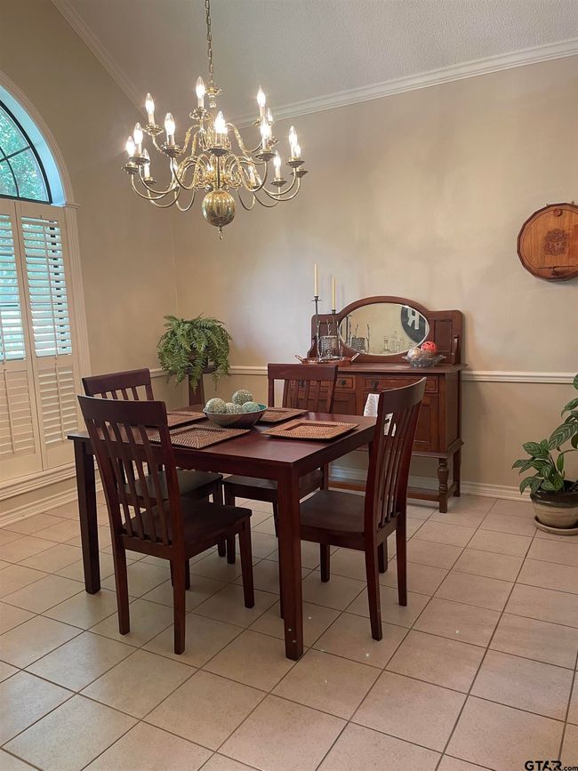 4007 Lazy Creek Dr, House other with 4 bedrooms, 3 bathrooms and null parking in Tyler TX | Image 4