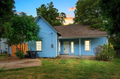 734 N Robinson Street, House other with 3 bedrooms, 3 bathrooms and null parking in Cleburne TX | Image 1