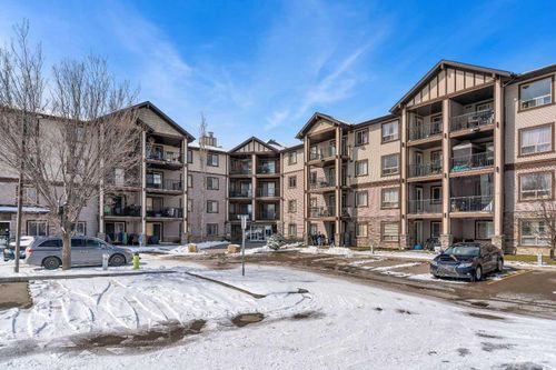 4406-60 Panatella St Nw, Calgary, AB, T3K0M4 | Card Image