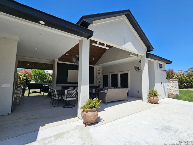1033 Mystic Shores Blvd, House other with 5 bedrooms, 4 bathrooms and null parking in Spring Branch TX | Image 37